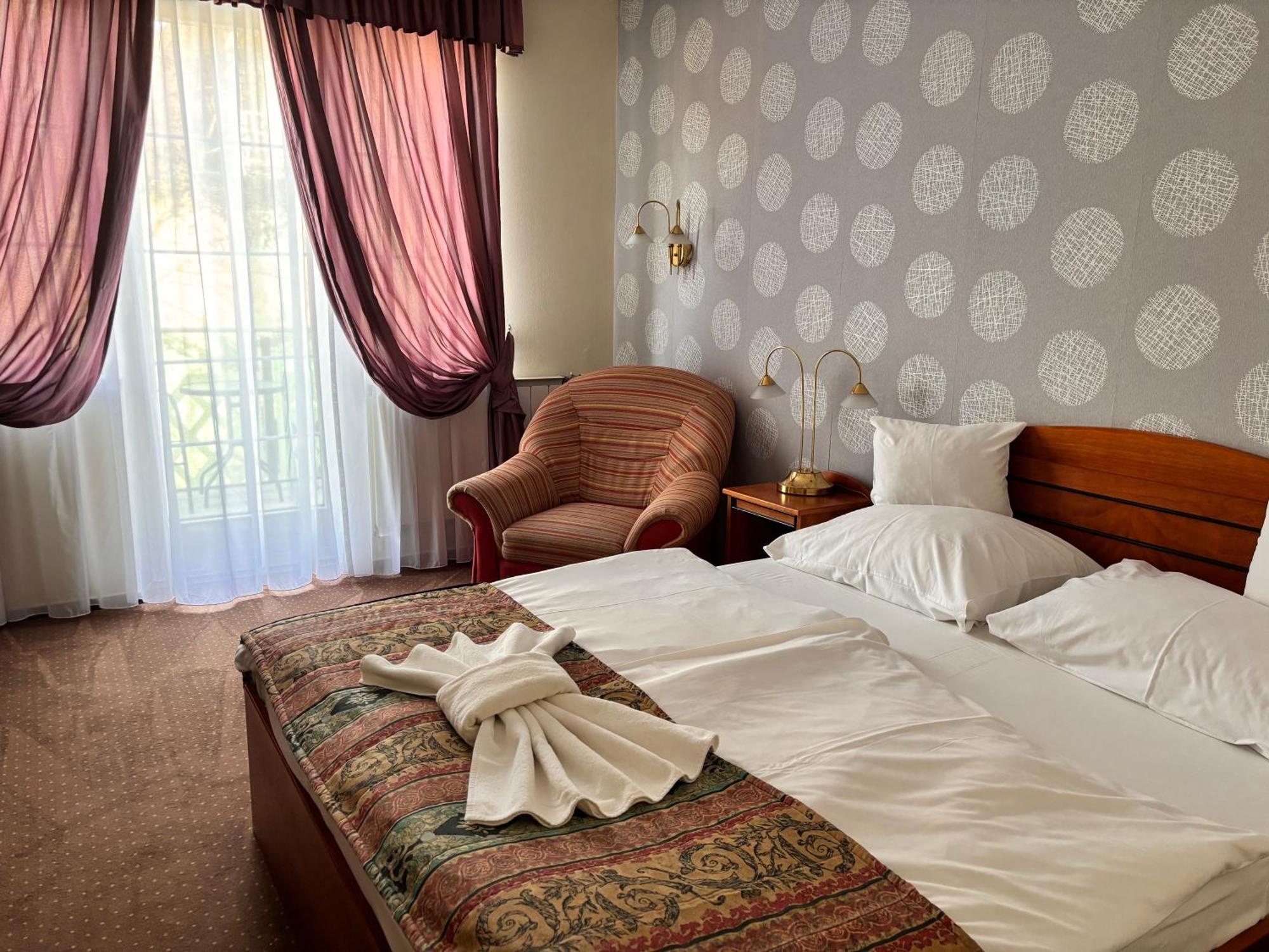 Hotel Erzsebet Hévíz Dış mekan fotoğraf