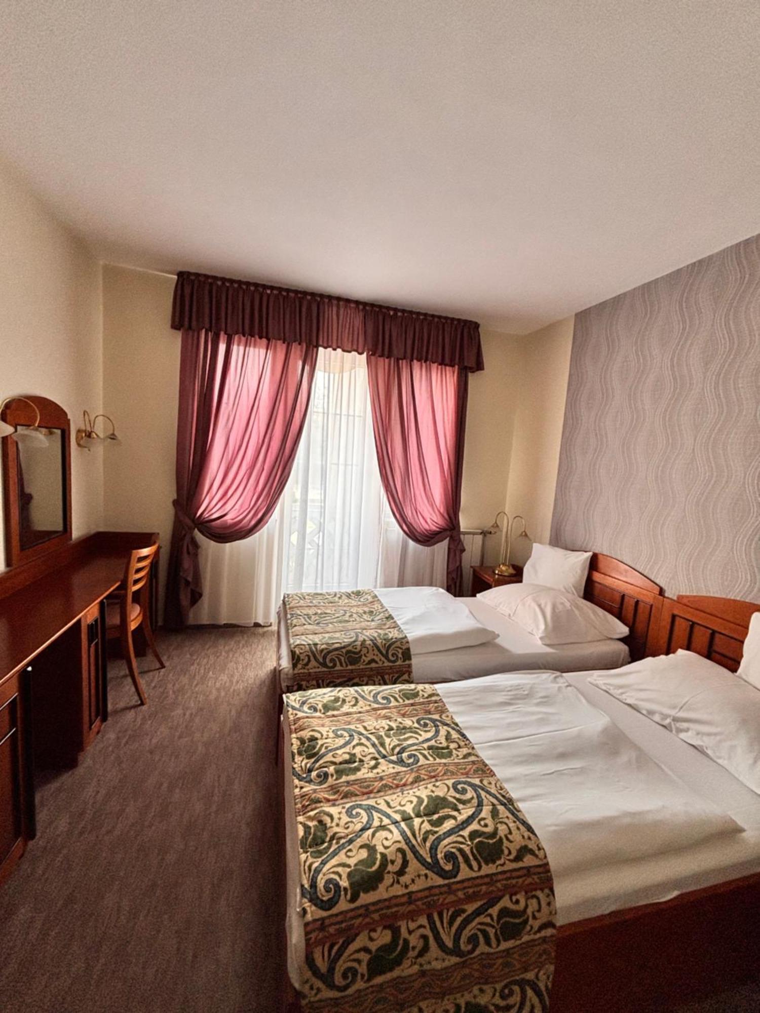 Hotel Erzsebet Hévíz Dış mekan fotoğraf