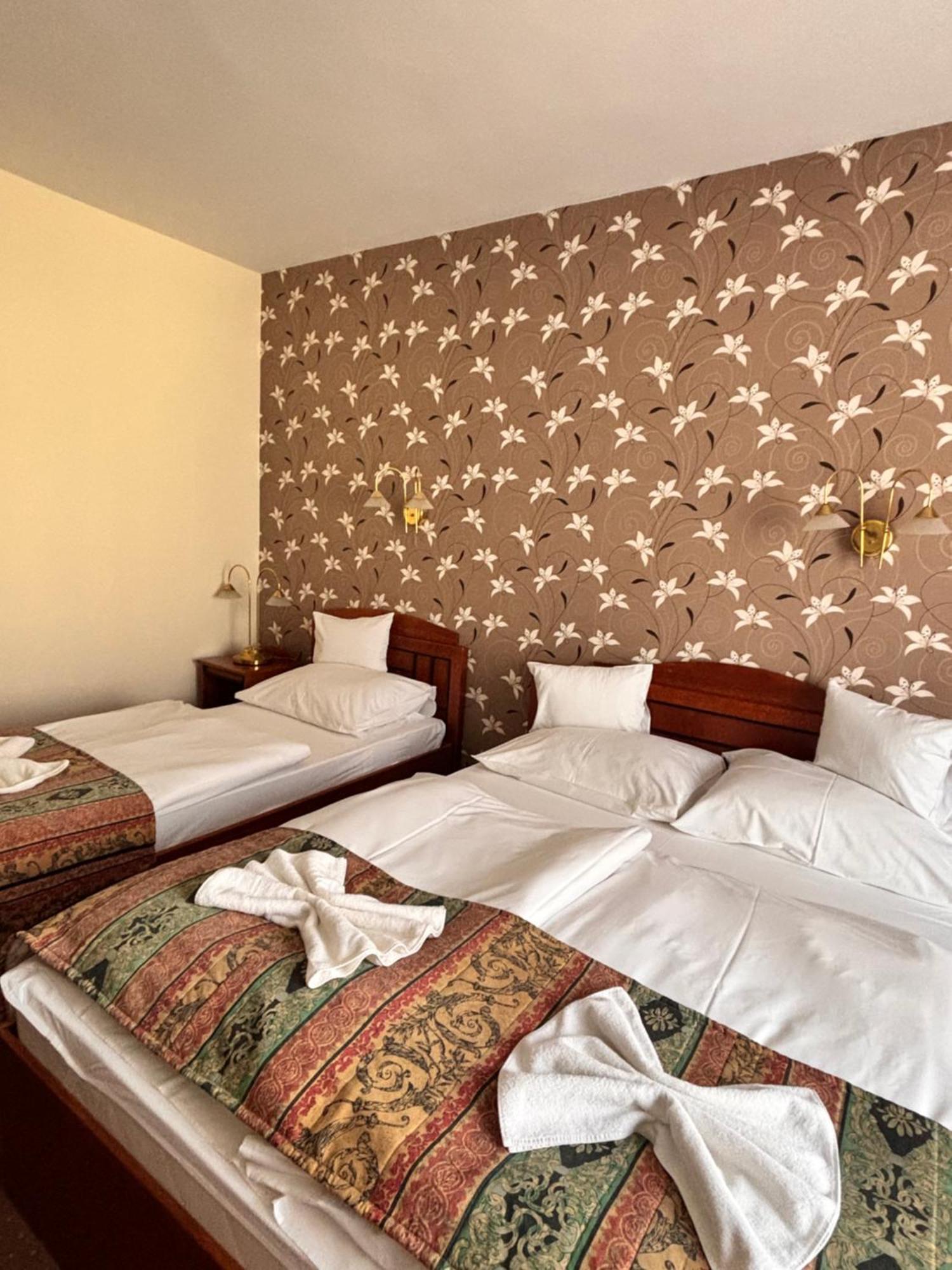 Hotel Erzsebet Hévíz Dış mekan fotoğraf